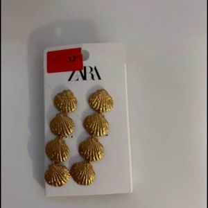 Cute earrings from Zara